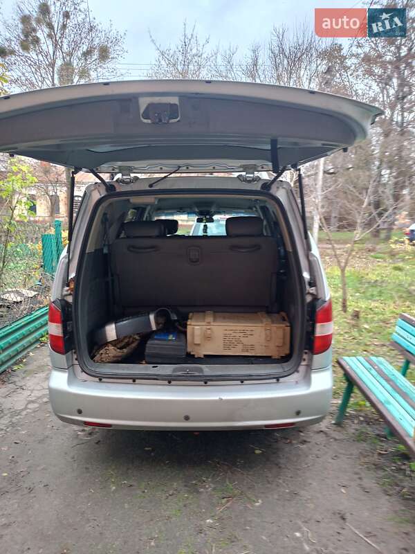 Минивэн SsangYong Rodius 2005 в Владимире фото 8 Минивэн SsangYong Rodius 2005 в Владимире