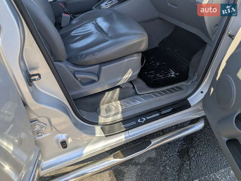 Минивэн SsangYong Rodius 2006 в Киеве фото 8 Минивэн SsangYong Rodius 2006 в Киеве