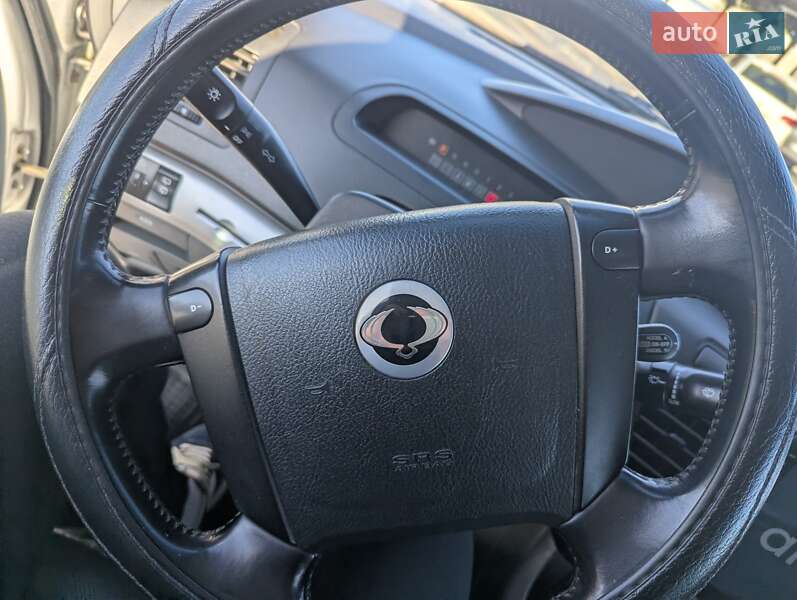 Минивэн SsangYong Rodius 2006 в Киеве фото 18 Минивэн SsangYong Rodius 2006 в Киеве
