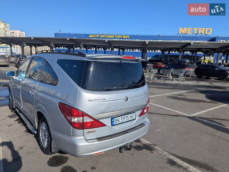 Минивэн SsangYong Rodius 2006 в Киеве фото 35 Минивэн SsangYong Rodius 2006 в Киеве