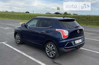 Внедорожник / Кроссовер SsangYong Tivoli 2015 в 