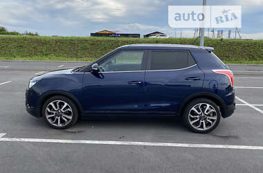 Внедорожник / Кроссовер SsangYong Tivoli 2015 в 