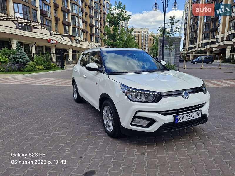 Внедорожник / Кроссовер SsangYong Tivoli 2018 в Софиевской Борщаговке