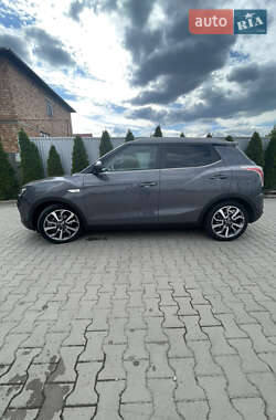 Внедорожник / Кроссовер SsangYong Tivoli 2015 в 