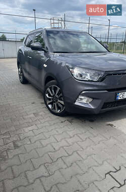 Внедорожник / Кроссовер SsangYong Tivoli 2015 в 