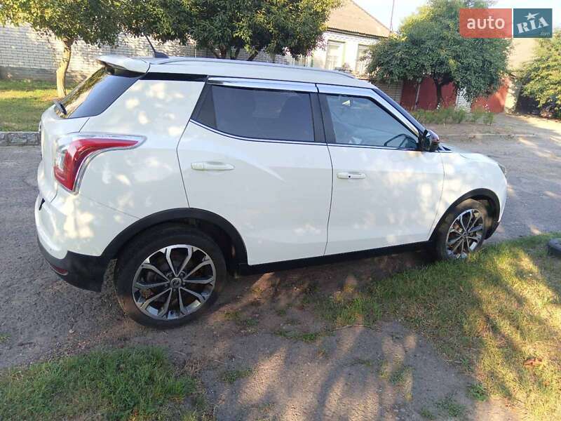 Внедорожник / Кроссовер SsangYong Tivoli 2017 в Черкассах фото 9 Внедорожник / Кроссовер SsangYong Tivoli 2017 в Черкассах