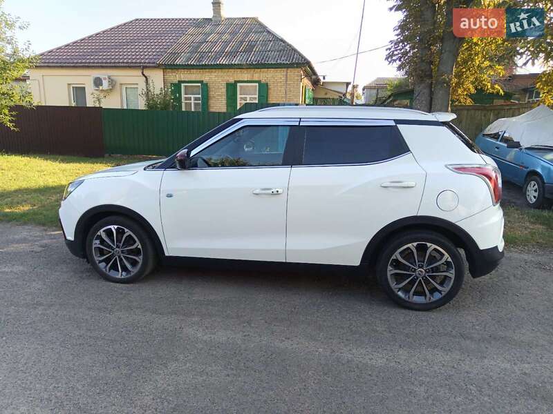Внедорожник / Кроссовер SsangYong Tivoli 2017 в Черкассах фото 18 Внедорожник / Кроссовер SsangYong Tivoli 2017 в Черкассах
