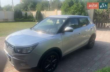 Внедорожник / Кроссовер SsangYong Tivoli 2015 в 