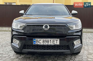 Позашляховик / Кросовер SsangYong Tivoli 2015 в Львові