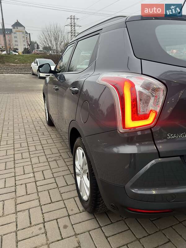 Внедорожник / Кроссовер SsangYong Tivoli 2016 в Киеве