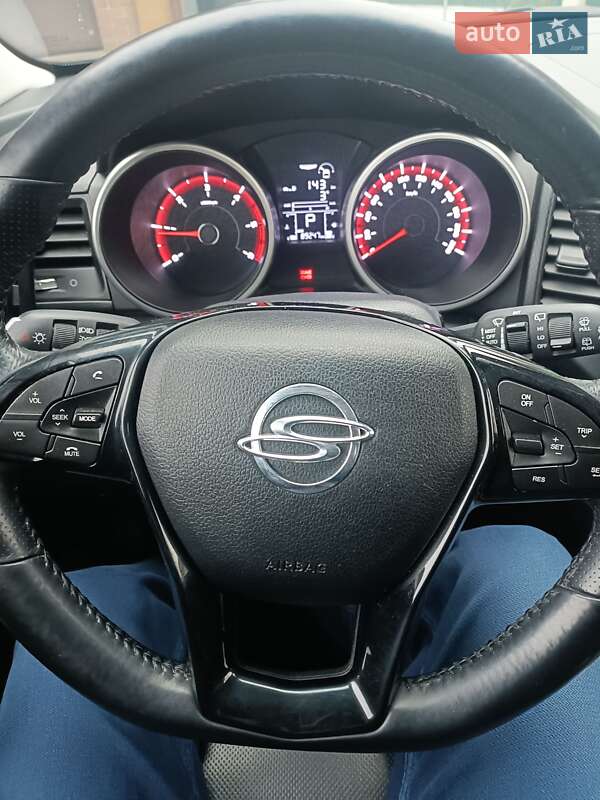 Внедорожник / Кроссовер SsangYong Tivoli 2019 в Киеве