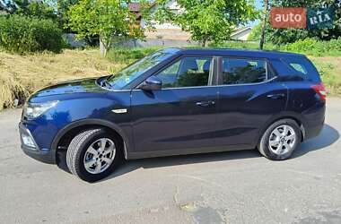 Внедорожник / Кроссовер SsangYong XLV 2016 в 
