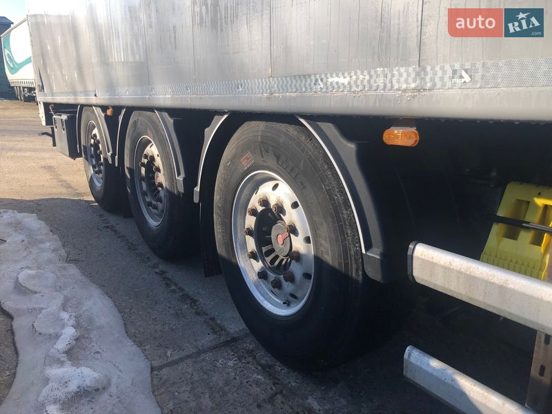 Самоскид напівпричіп STAS S300 2016 в Рівному