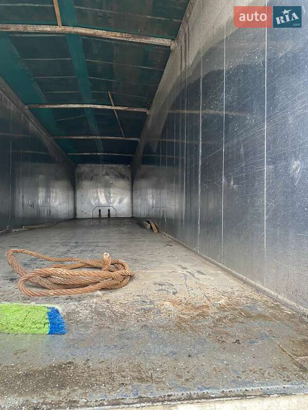 Зерновоз - напівпричіп STAS S3 2002 в Вінниці