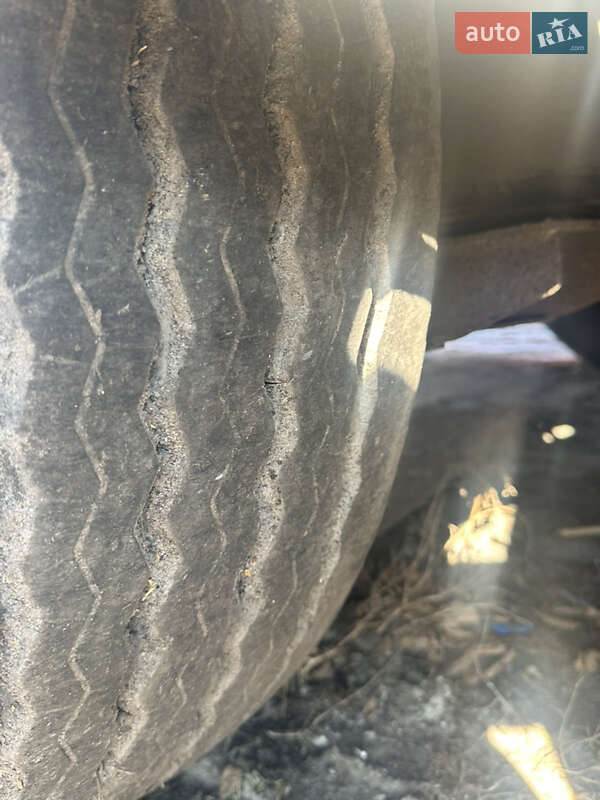 Самоскид напівпричіп STAS SA 33-9K 2002 в Рівному