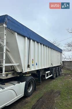 Самосвал полуприцеп STAS SA 334K 2004 в Николаеве