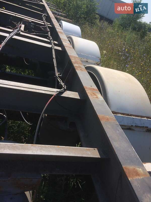 Контейнеровоз напівпричіп Stevens T552 1994 в Вінниці