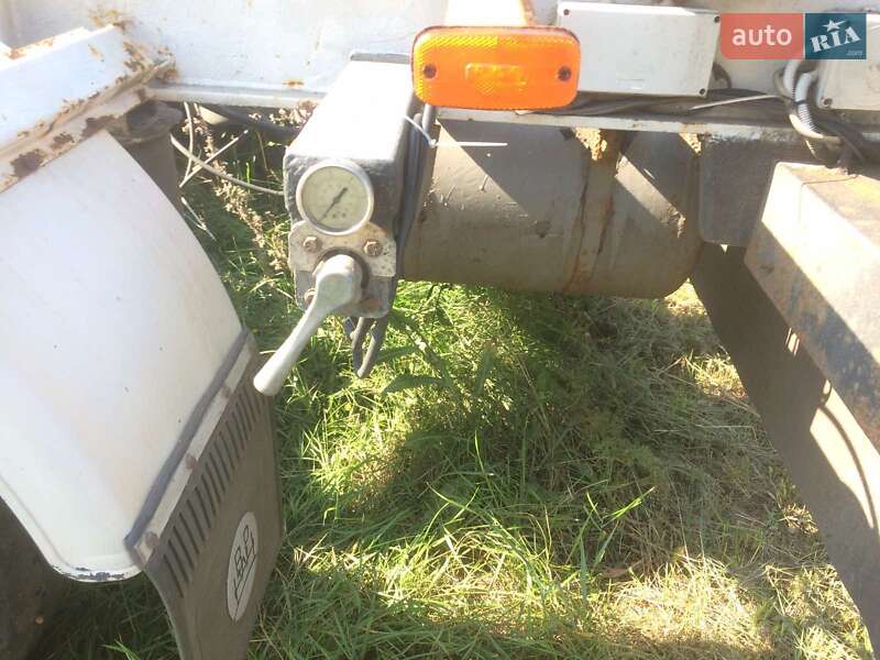 Контейнеровоз напівпричіп Stevens T552 1994 в Вінниці