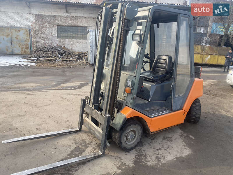 Фронтальні навантажувачі Still R 70-25 1998 в Підгірцях