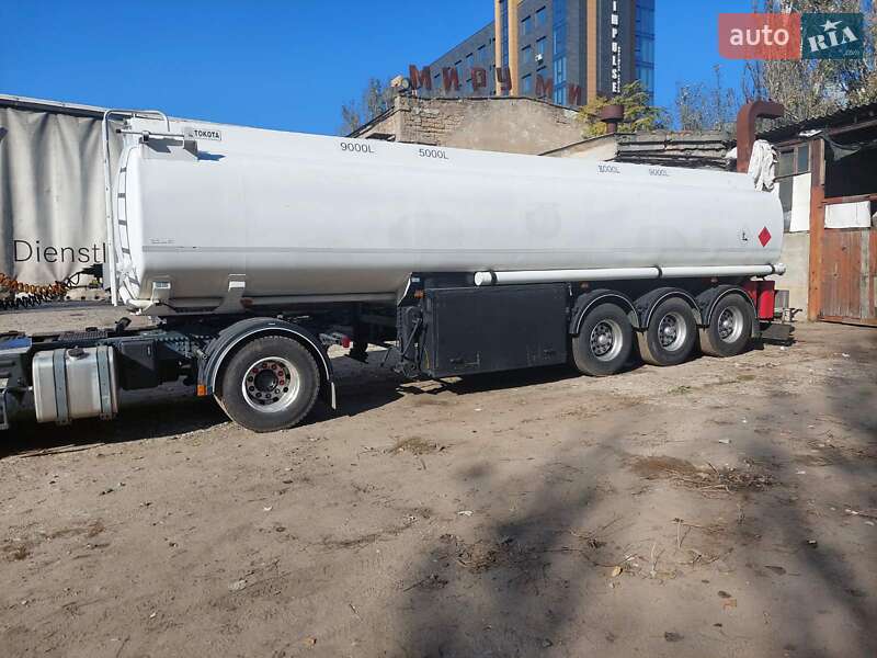 Цистерна напівпричіп Stokota 3NC38 2005 в 