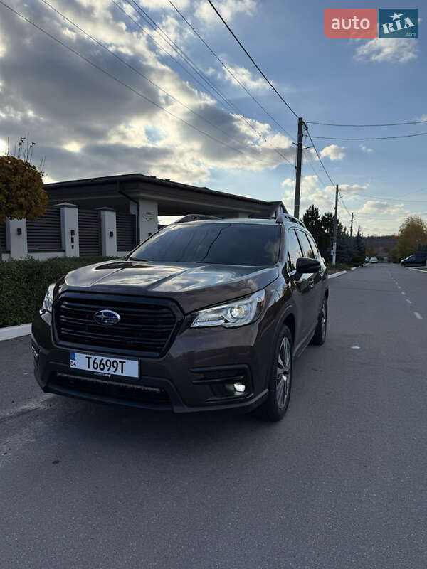 Внедорожник / Кроссовер Subaru Ascent 2018 в Днепре