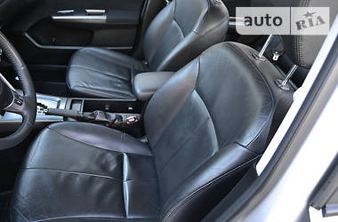 Внедорожник / Кроссовер Subaru Forester 2011 в 
