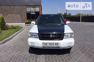 Внедорожник / Кроссовер Subaru Forester 1999 в Киеве