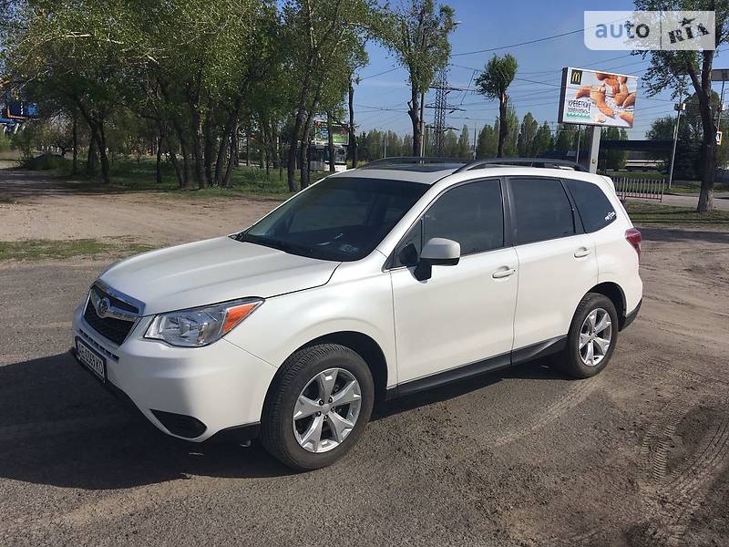 Subaru Forester 2014 года