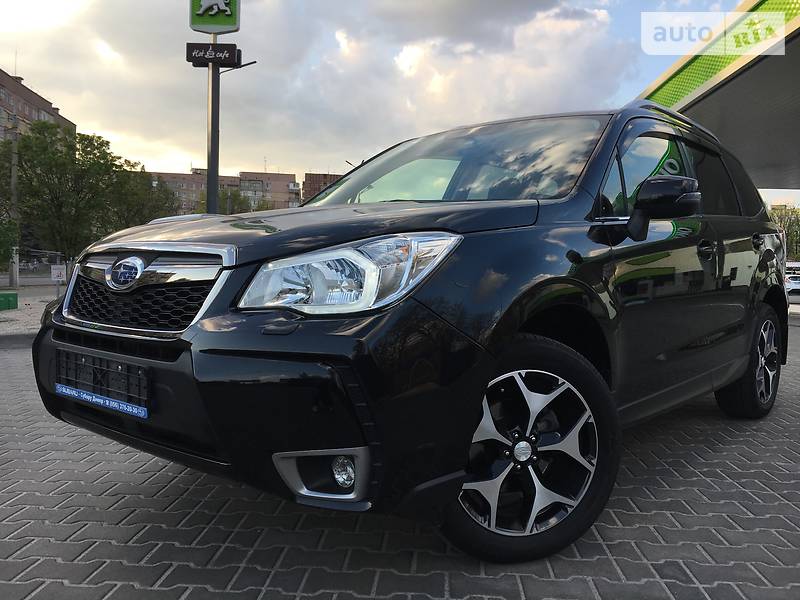 Subaru Forester 2014 року