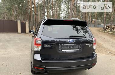 Позашляховик / Кросовер Subaru Forester 2017 в Києві