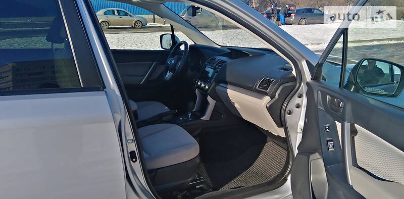 Позашляховик / Кросовер Subaru Forester 2016 в Харкові