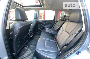 Позашляховик / Кросовер Subaru Forester 2018 в 