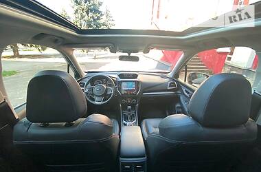 Позашляховик / Кросовер Subaru Forester 2018 в 