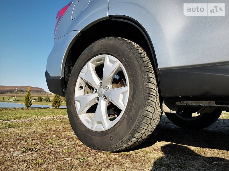 Позашляховик / Кросовер Subaru Forester 2015 в Чернівцях