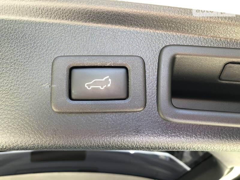 Позашляховик / Кросовер Subaru Forester 2016 в Харкові