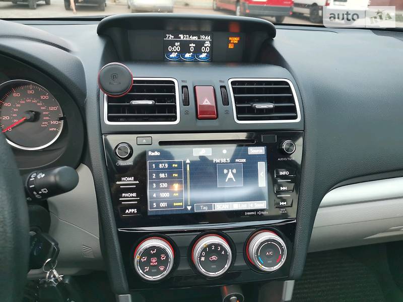 Позашляховик / Кросовер Subaru Forester 2015 в Броварах