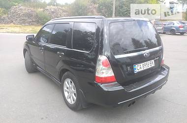 Универсал Subaru Forester 2006 в Корсуне-Шевченковском