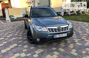 Внедорожник / Кроссовер Subaru Forester 2011 в Львове