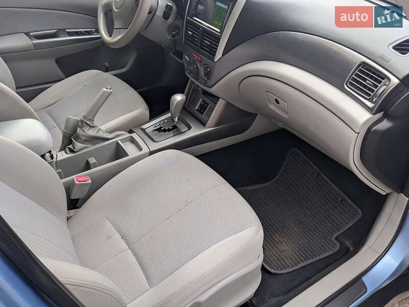 Позашляховик / Кросовер Subaru Forester 2010 в Києві фото 7 Позашляховик / Кросовер Subaru Forester 2010 в Києві
