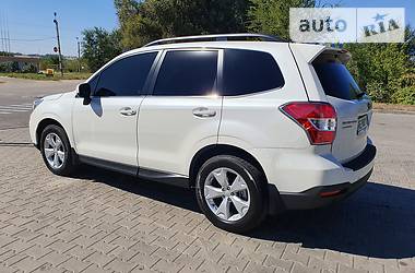 Внедорожник / Кроссовер Subaru Forester 2015 в Днепре