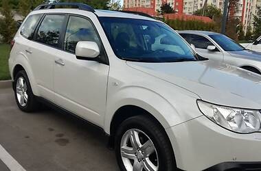 Позашляховик / Кросовер Subaru Forester 2008 в Києві