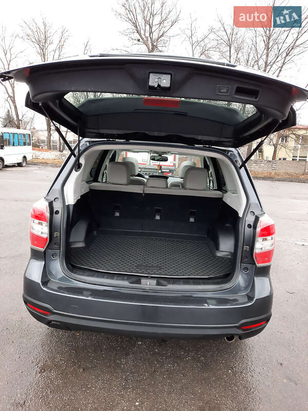 Внедорожник / Кроссовер Subaru Forester 2014 в Каменец-Подольском