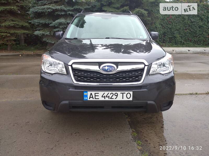 Позашляховик / Кросовер Subaru Forester 2015 в Дніпрі