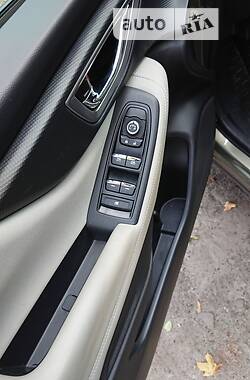 Внедорожник / Кроссовер Subaru Forester 2018 в 