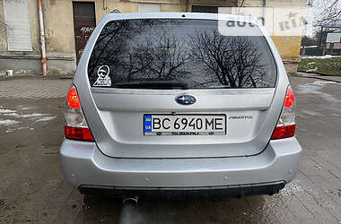 Позашляховик / Кросовер Subaru Forester 2006 в Львові
