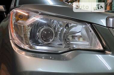 Внедорожник / Кроссовер Subaru Forester 2015 в 