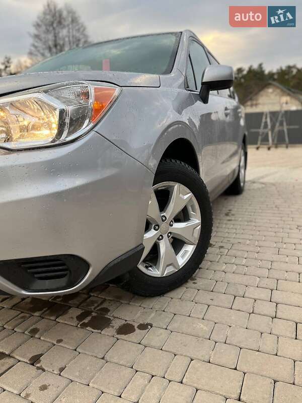 Внедорожник / Кроссовер Subaru Forester 2015 в Яворове