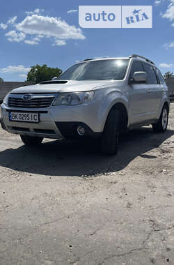 Внедорожник / Кроссовер Subaru Forester 2010 в Николаеве