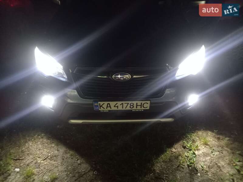 Внедорожник / Кроссовер Subaru Forester 2018 в Киеве