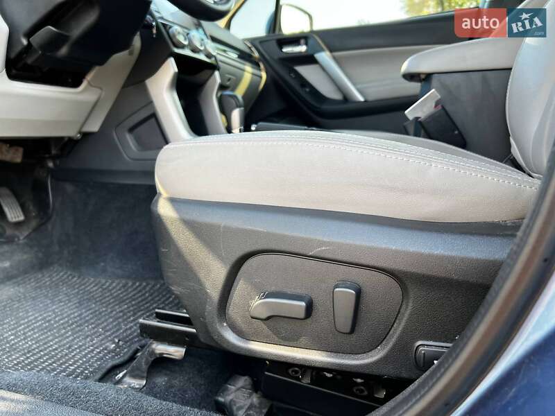 Внедорожник / Кроссовер Subaru Forester 2016 в Днепре